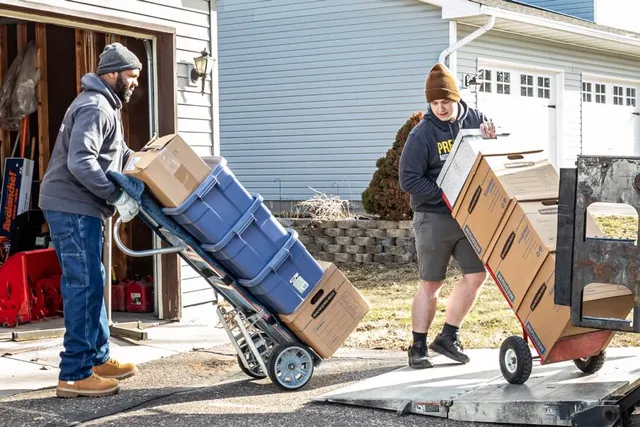 The Role of Local Movers in Ensuring a Smooth Relocation Experience